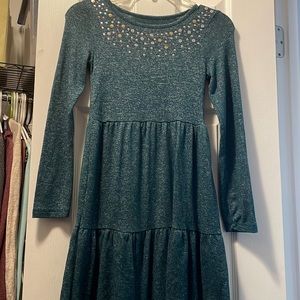 Girls long sleeved dress 10-12